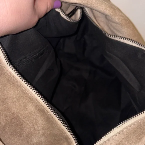 Chic Beige suede Hobo Bag NWOT - Picture 6 of 7